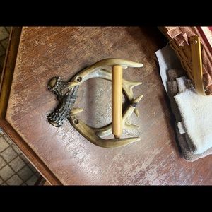 Toilet paper or towel holder